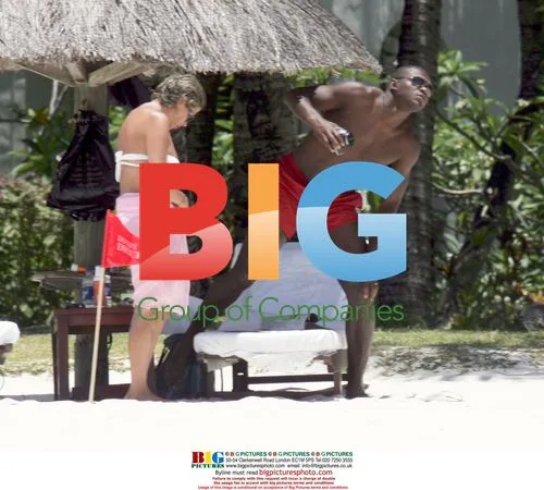 Marcel Desailly Relaxes on Mauritius Vacation