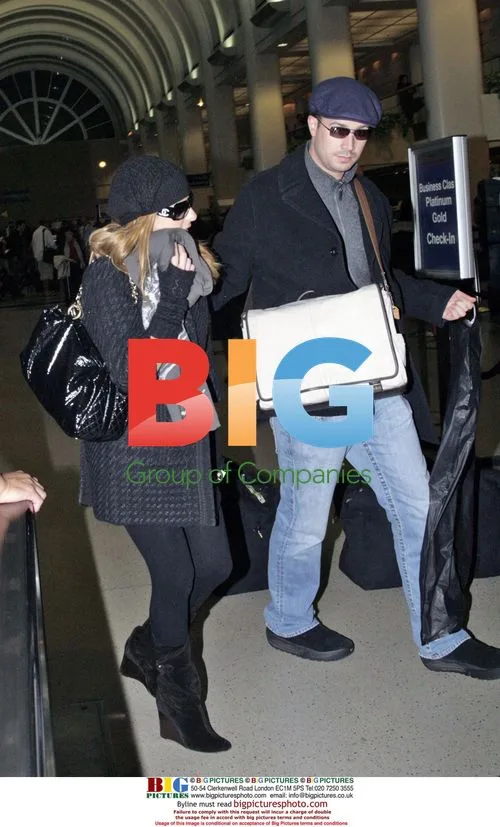 Sarah Michelle Gellar and Freddie Prinze Jr. at LAX