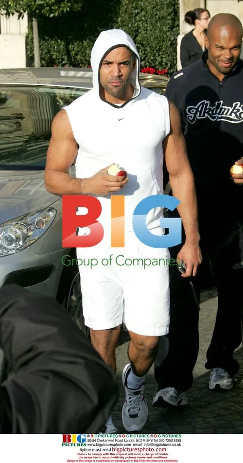 Craig David goes jogging in Paris
