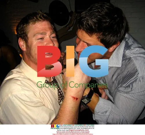 Football Giant Jeremy Shockey at Karaoke Night