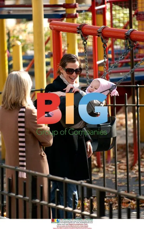 Jennifer Garner with Daughter Violet in Central Park