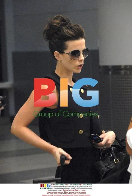 Kate Beckinsale Arrives at JFK Airport