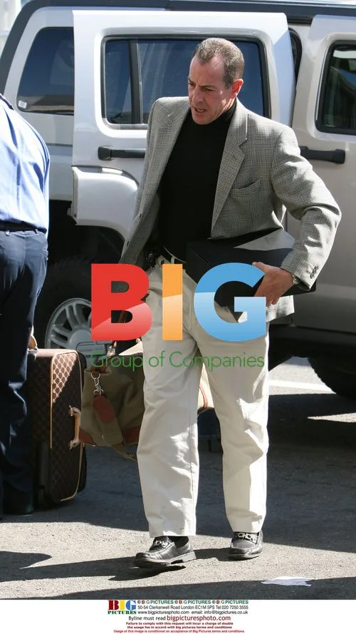 Lindsay Lohan says goodbye to father Michael Lohan