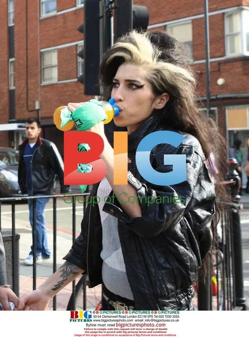 Amy Winehouse Out in Camden, London