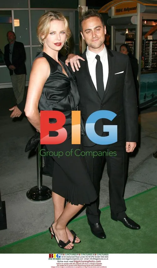 Charlize Theron & Stuart Townsend at 'In The Valley Of Elah' Premiere