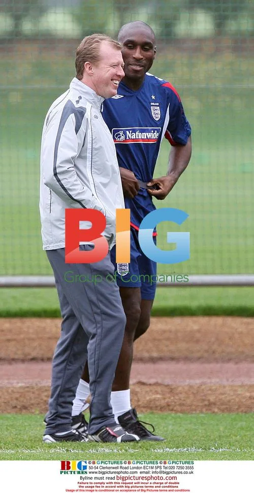 England training session with McClaren and Campbell