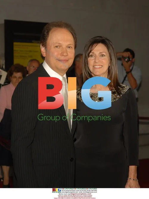 Billy Crystal and wife at Mark Twain Prize event