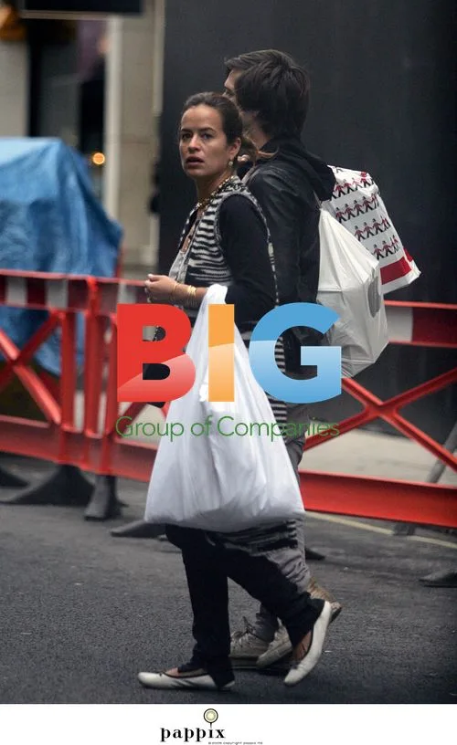 Jade Jagger Shopping with Boyfriend