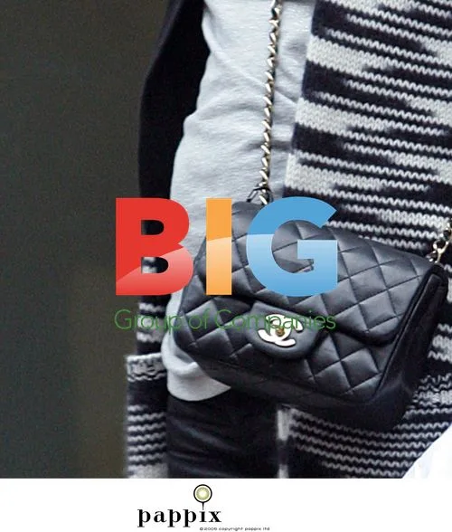 Jade Jagger Shops at De Beers