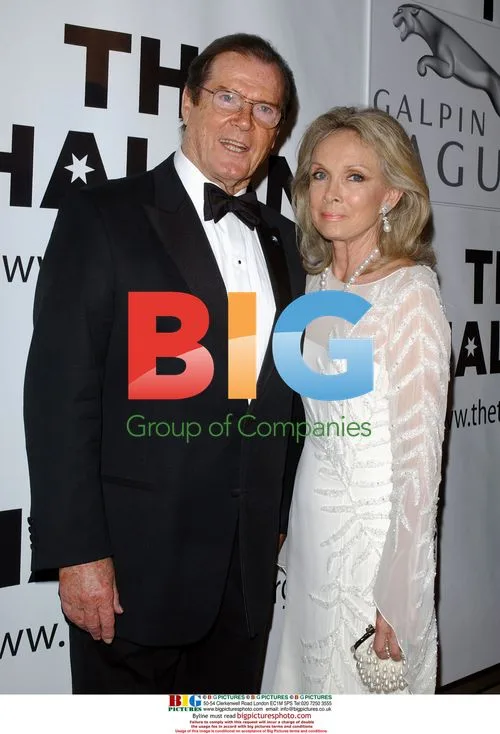 Roger Moore and Kiki Tholstrup at Thalians Gala