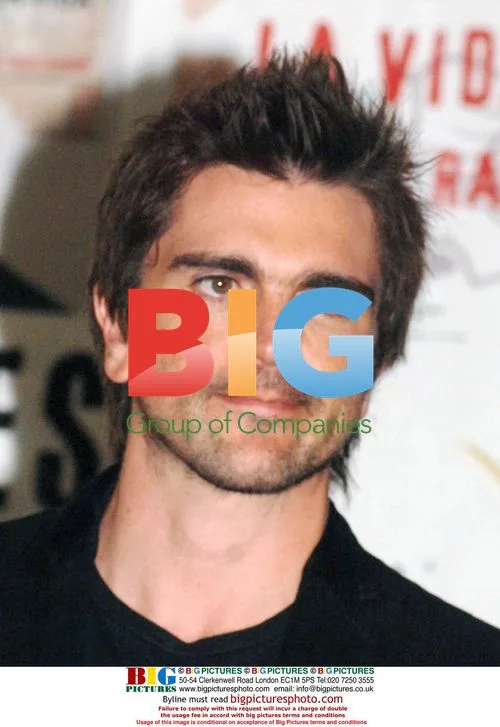 Juanes Speaks to NY Media About Album Release