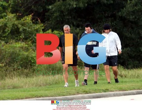 Liam Gallagher jogging with friends