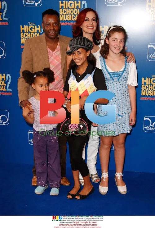 Carrie, David Grant and family at HS Musical 2 Premiere