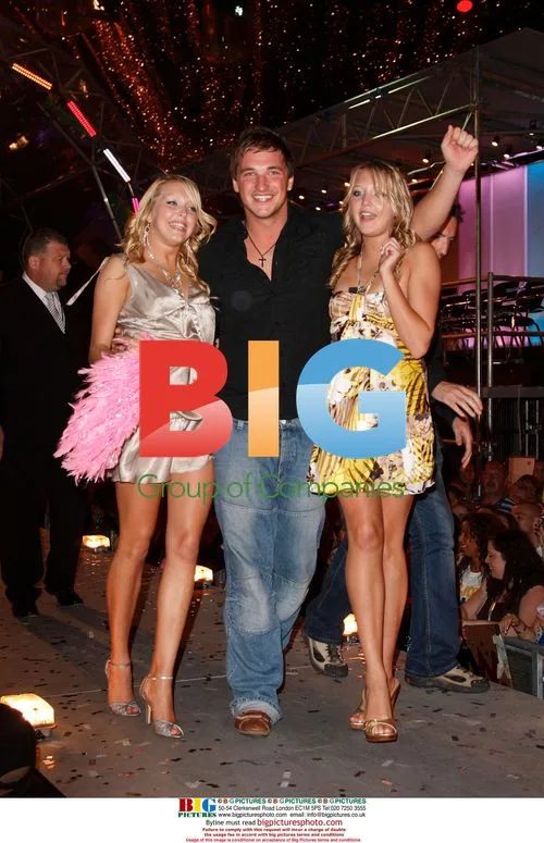 Twins at Big Brother Grand Final