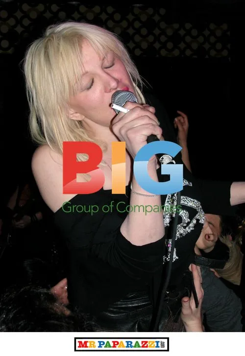 Courtney Love Performs on Stage