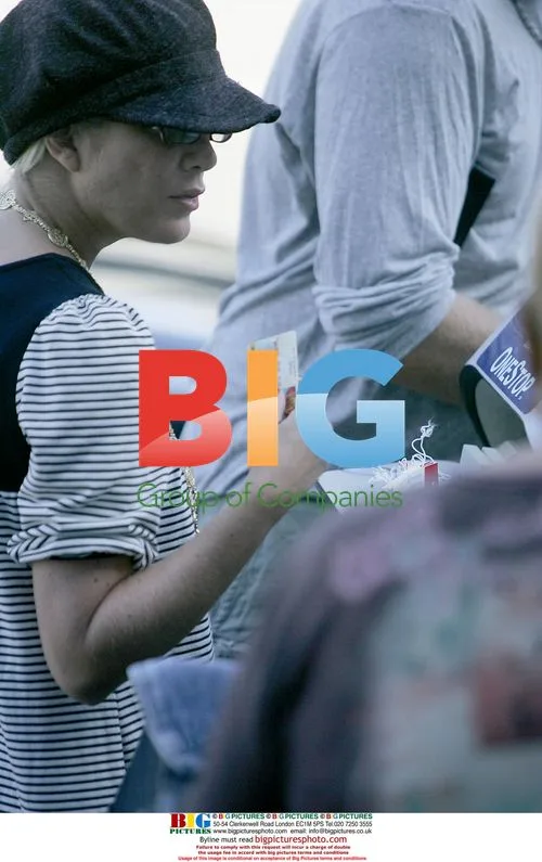 Tori Spelling family at LAX