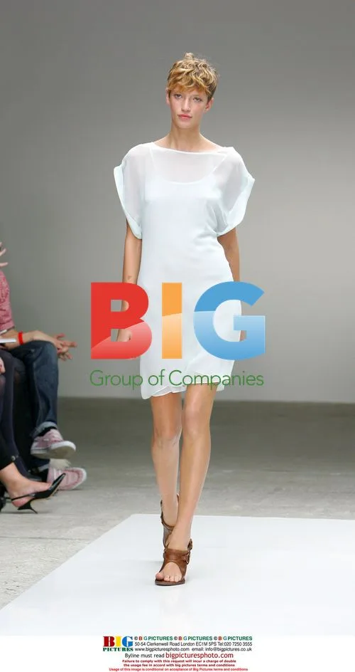 TOPSHOP Fashion Show at Victoria House