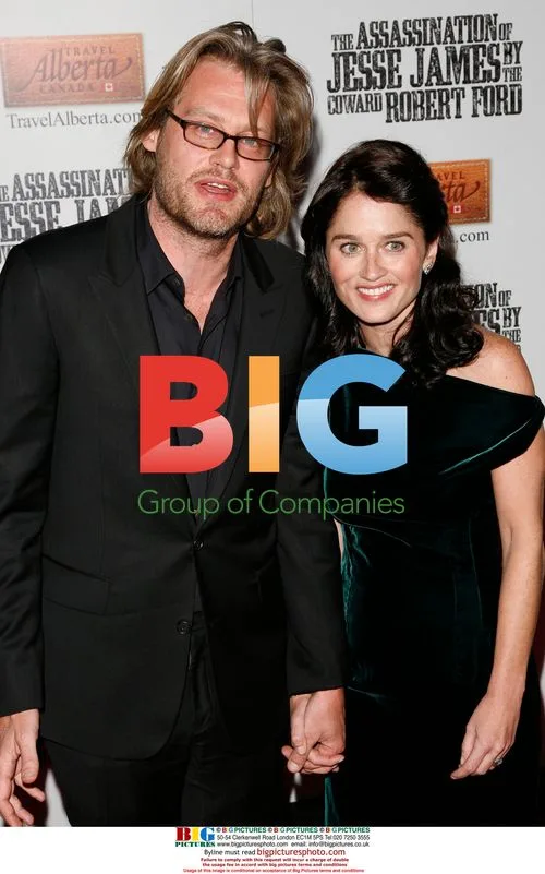 Andrew Dominik and Robin Tunney at 'The Assassination of Jesse James' premiere