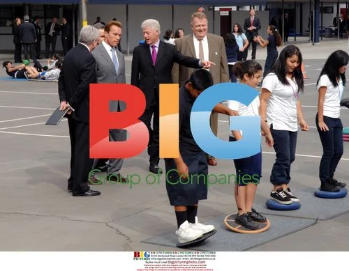 Clinton and Schwarzenegger tour school