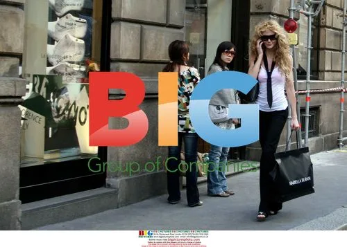 Marta Cecchetto Shopping in Milan
