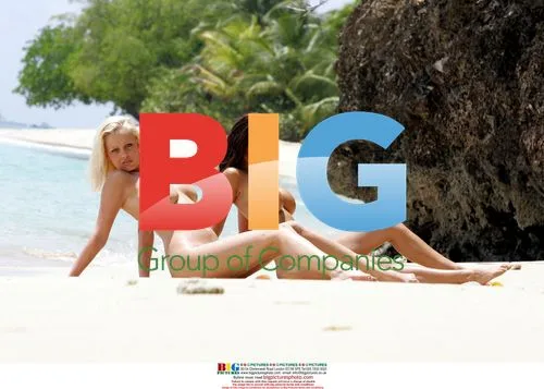 Sexy Models Show Off Assets at Caribbean Retreat