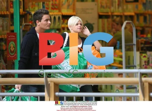 Jade Goody and David Wickenden go shopping