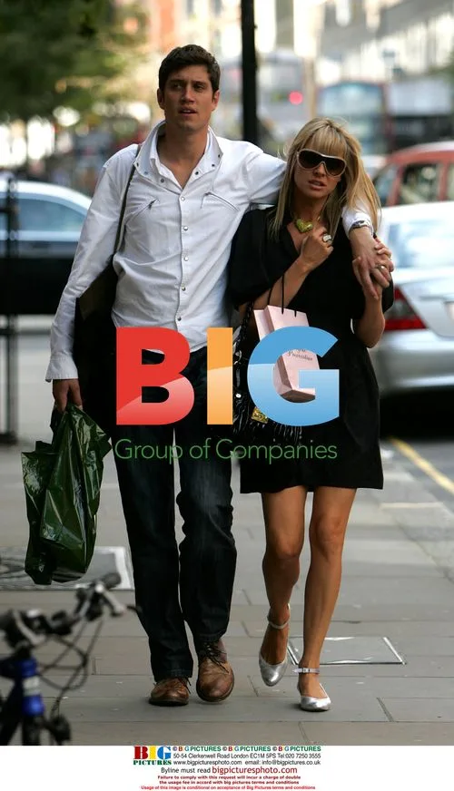 Tess Daly and Vernon Kay Shopping in London