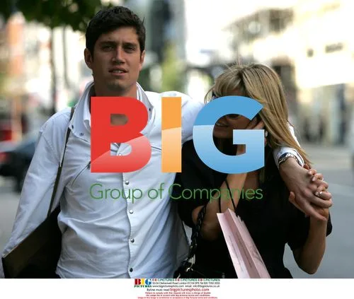 Tess Daly and Vernon Kay Shopping in London