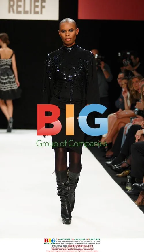 Singer Skin at Fashion For Relief Show