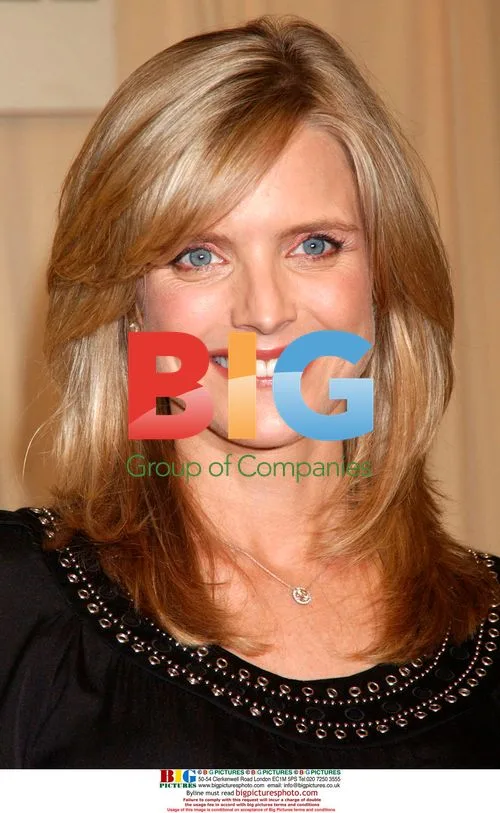 Courtney Thorne-Smith Book Signing
