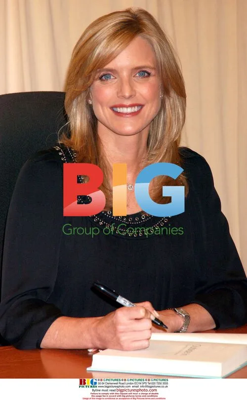 Courtney Thorne-Smith Book Signing