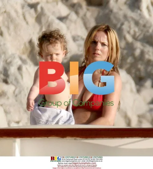 Geri Halliwell\'s Weekend with Daughter Bluebell