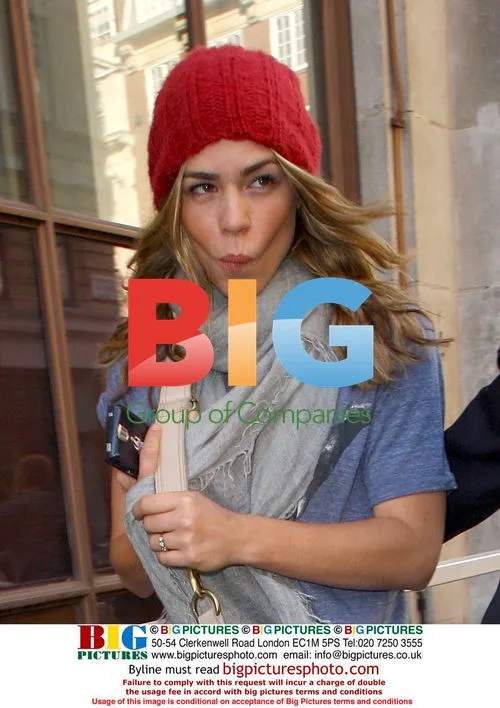 Billie Piper Leaving Radio One