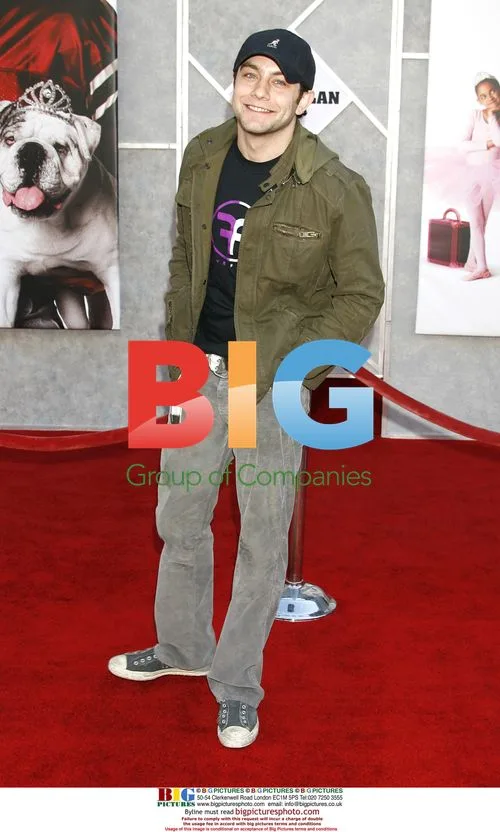 Actors Arrive at 'The Game Plan' Premiere