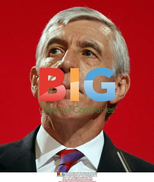 Jack Straw Talks To Labour Party Conference