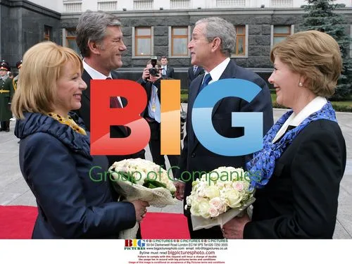Yushchenko and Bush at Official Welcoming