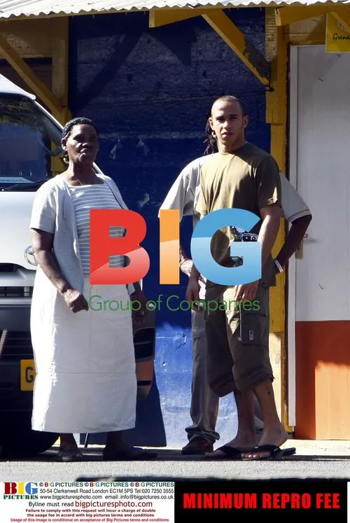 Lewis Hamilton with Family in Grenada