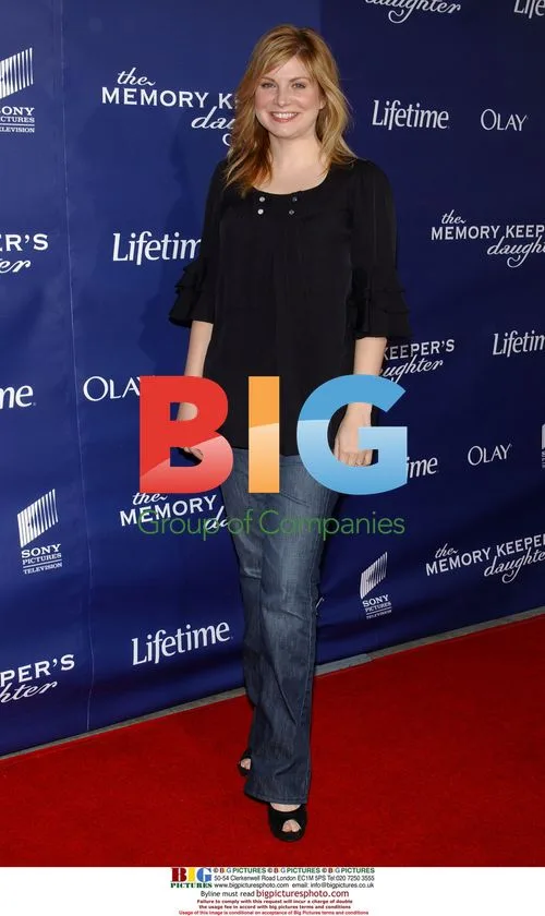 Vitamin C at 'The Memory Keeper's Daughter' Premiere