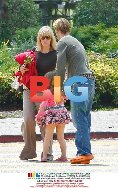 Jennie Garth and Family Leave School