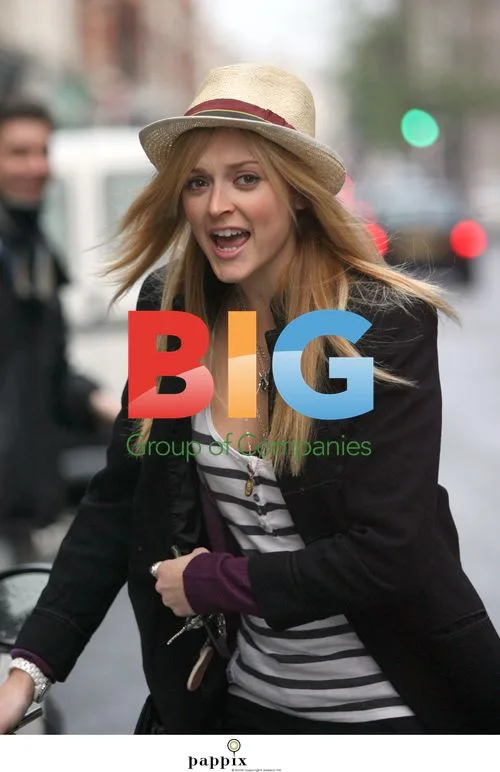 Fearne Cotton leaving Radio One studio