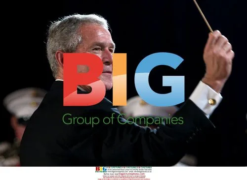 Bush Conducts Marine Corps Band at WH Dinner