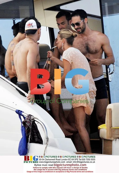 Kate Moss on Yacht with Friends