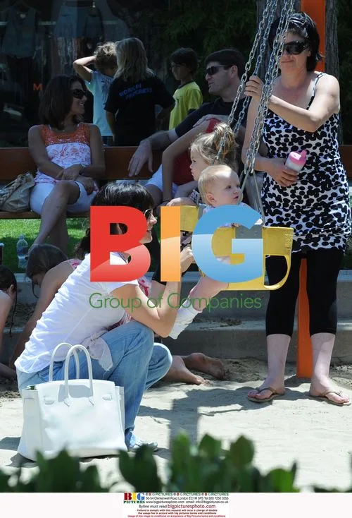 Rosetta Getty plays with daughter in park