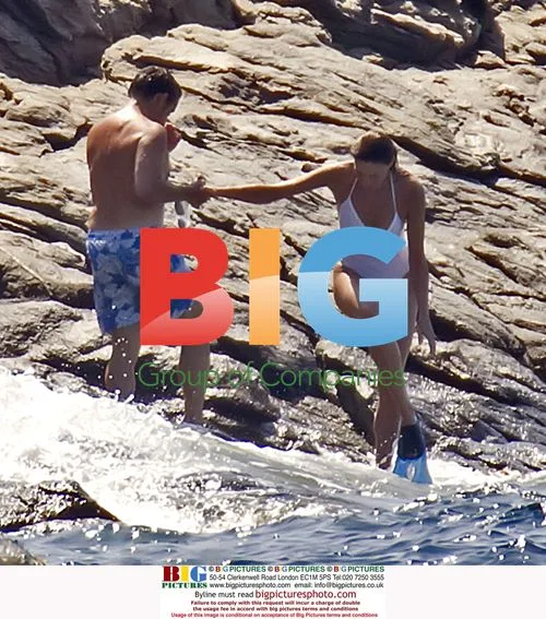 Sarkozy and Bruni Relaxing in Mediterranean