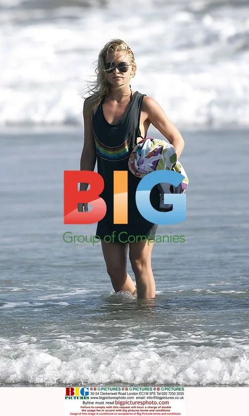 Kate Hudson and Family at Malibu Beach