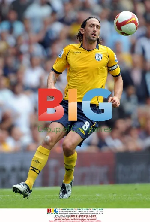 Jonathan Greening (WBA) at Arsenal vs West Brom