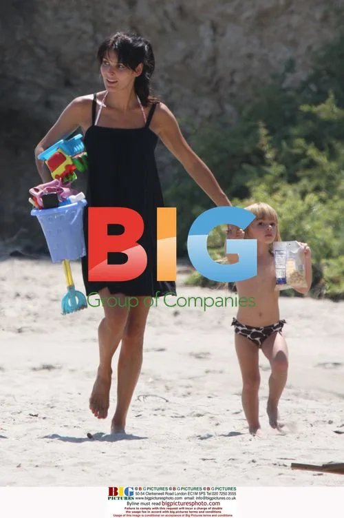 Pregnant Angie Harmon with Family in Malibu