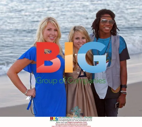 Castmembers from MTV's 'Exiled' on Malibu beach