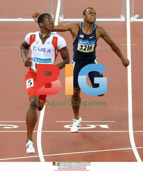 Dayron Robles wins Men's 110M Hurdles