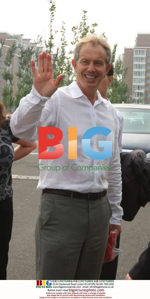 Tony Blair visits Beijing Olympic Village
